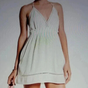 RED CARTER HALTER COVER UP